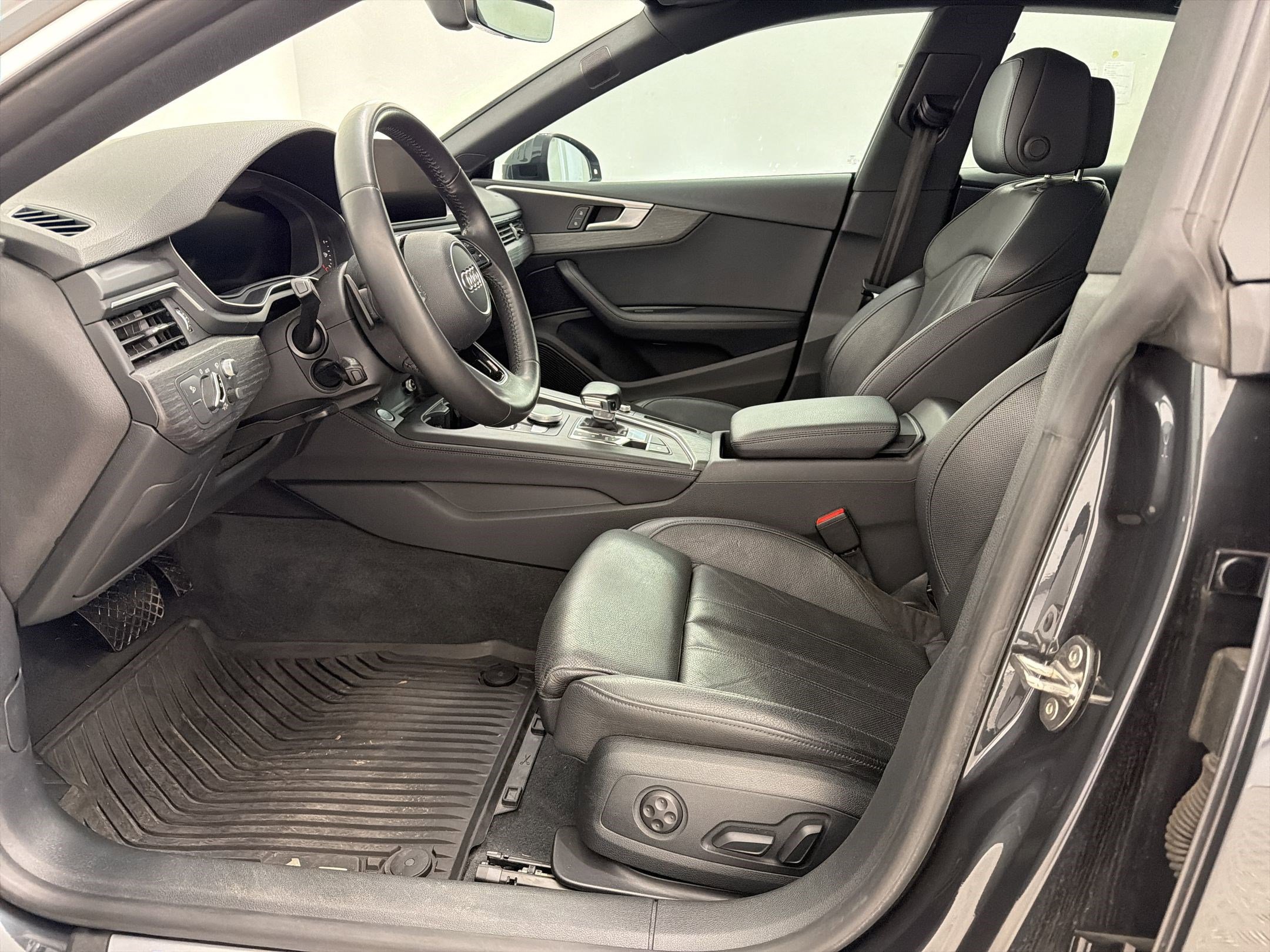Used 2018 Audi A5 2.0T Prestige AWD/4WD image 5