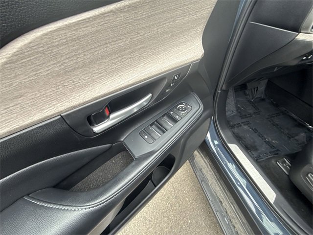 Used 2024 Toyota Grand Highlander Platinum image 13