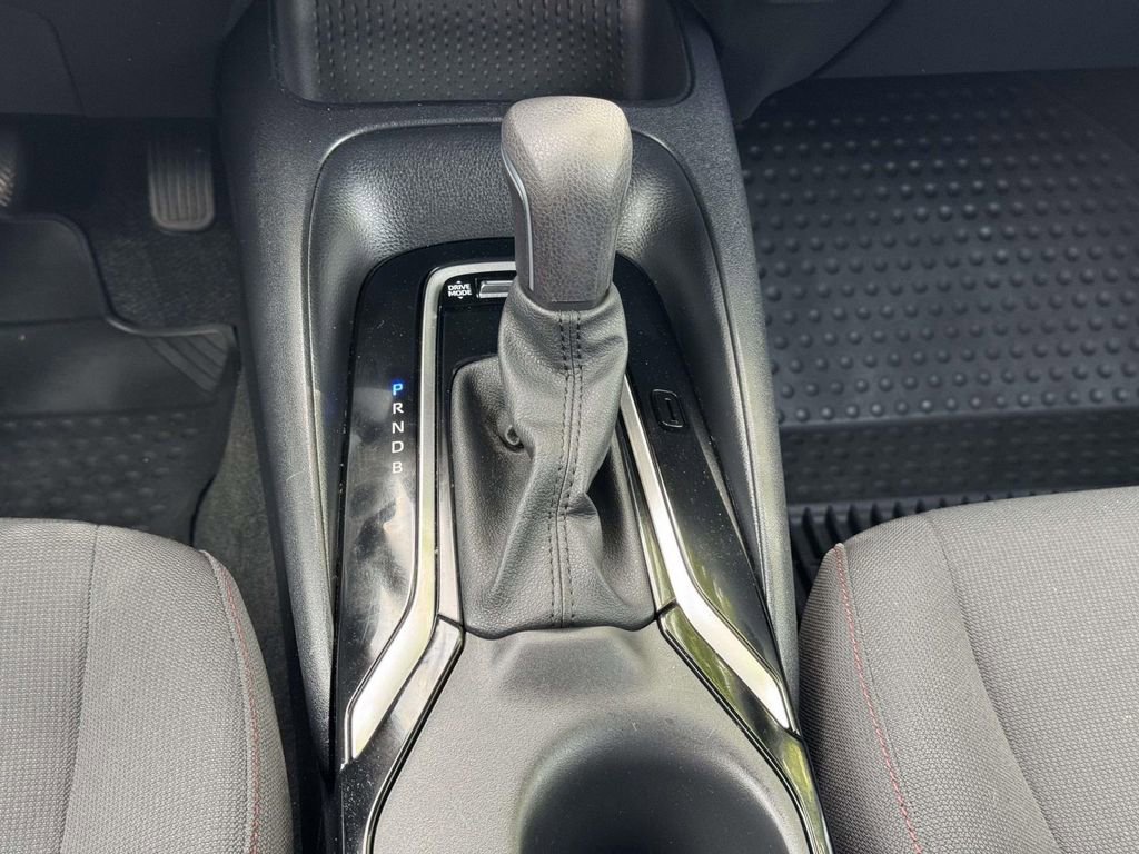 Used 2023 Toyota Corolla SE FWD image 6