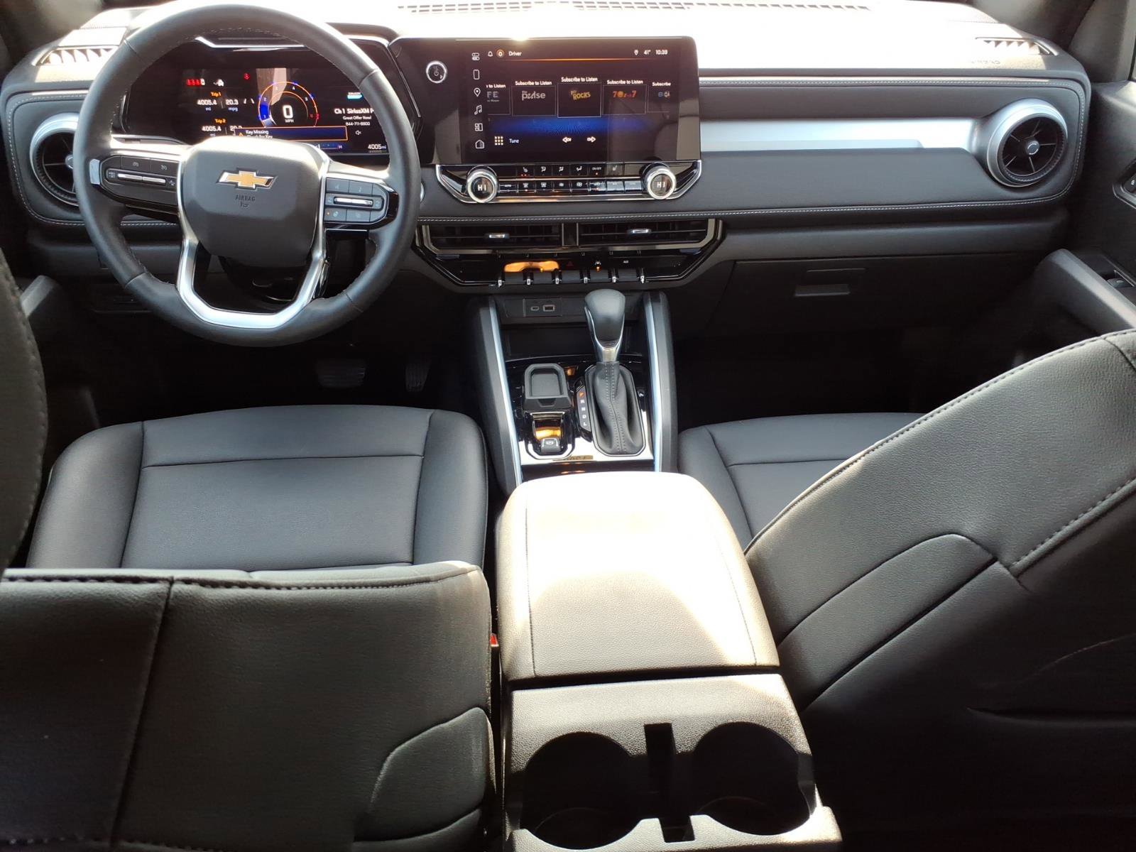 Used 2025 Chevrolet Colorado W/T w/ Advanced Trailering Package RWD image 10