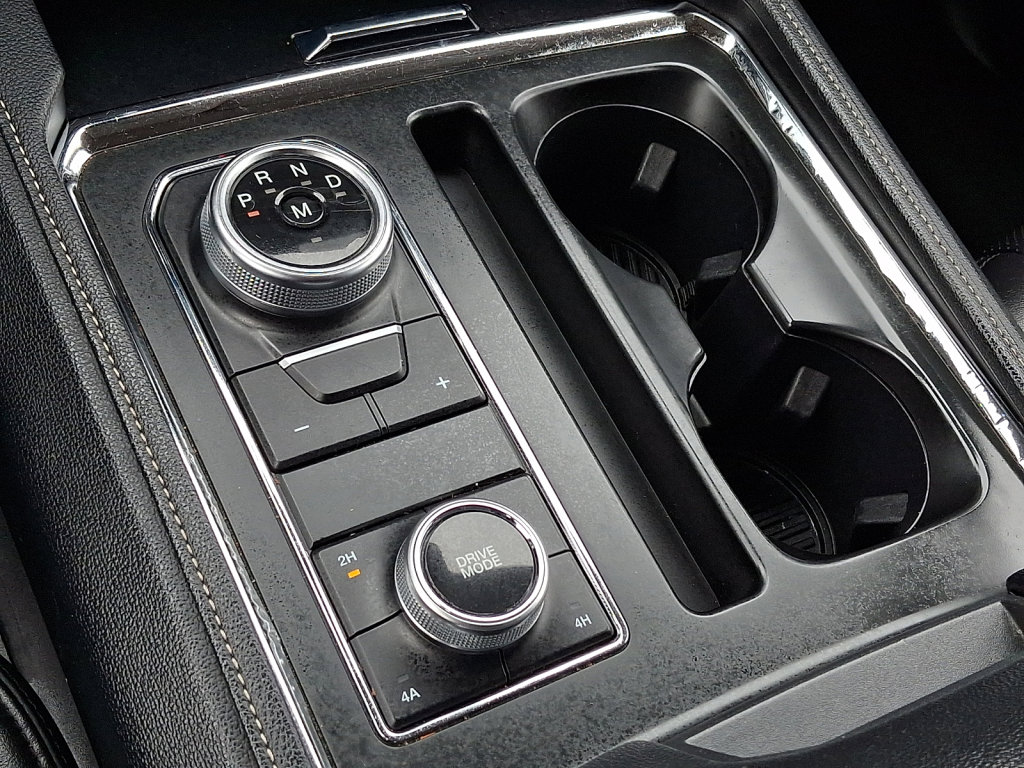 Used 2024 Ford Expedition XLT image 31