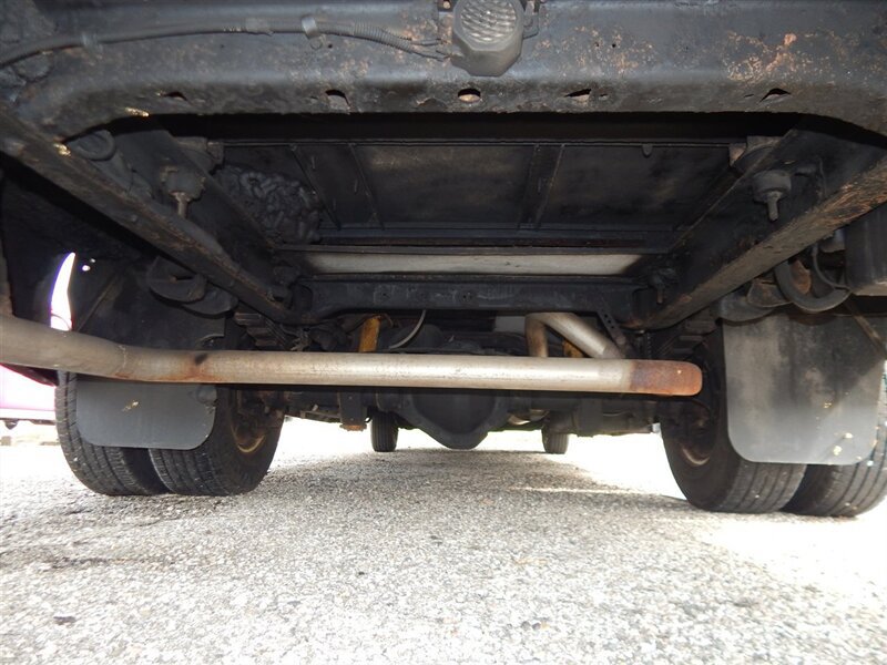 Used 2010 Chevrolet Express 3500 Extended RWD image 34