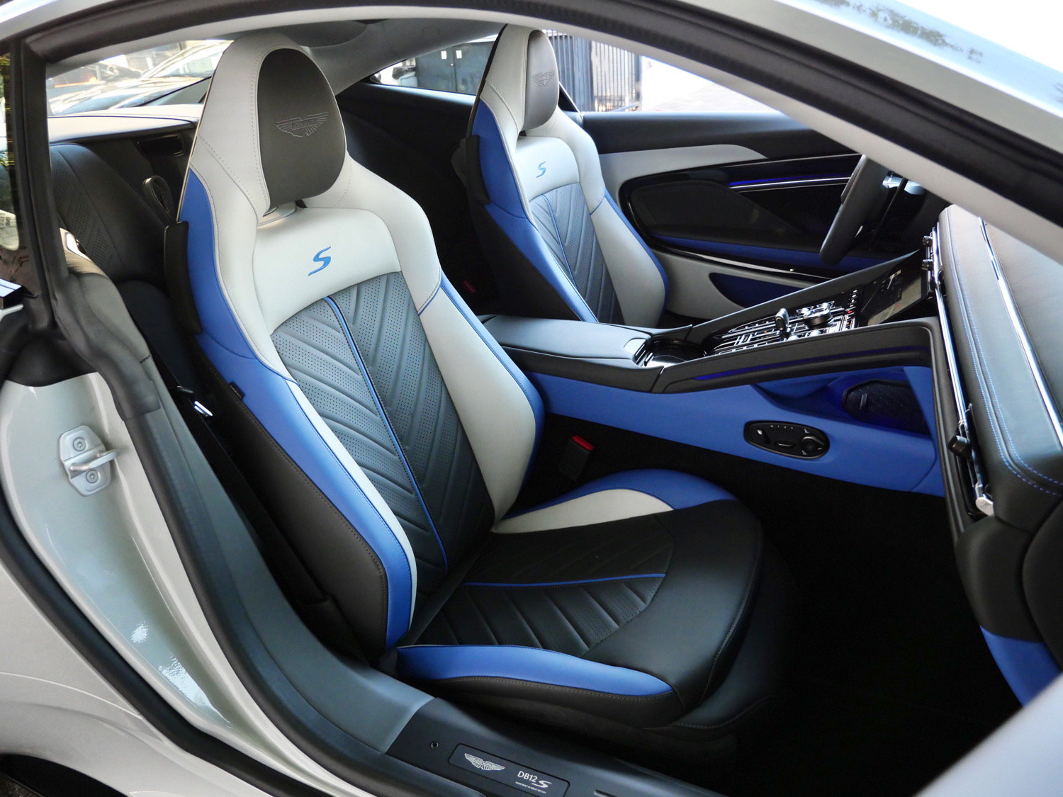 New 2026 Aston Martin DB12 Coupe RWD image 12