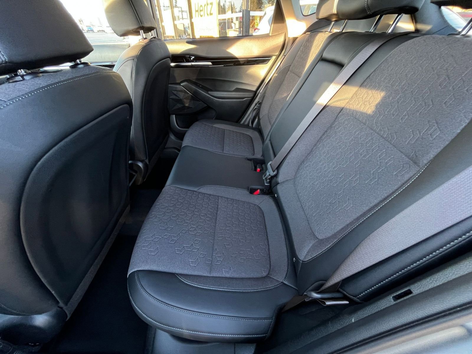 Used 2025 Kia Seltos S image 28