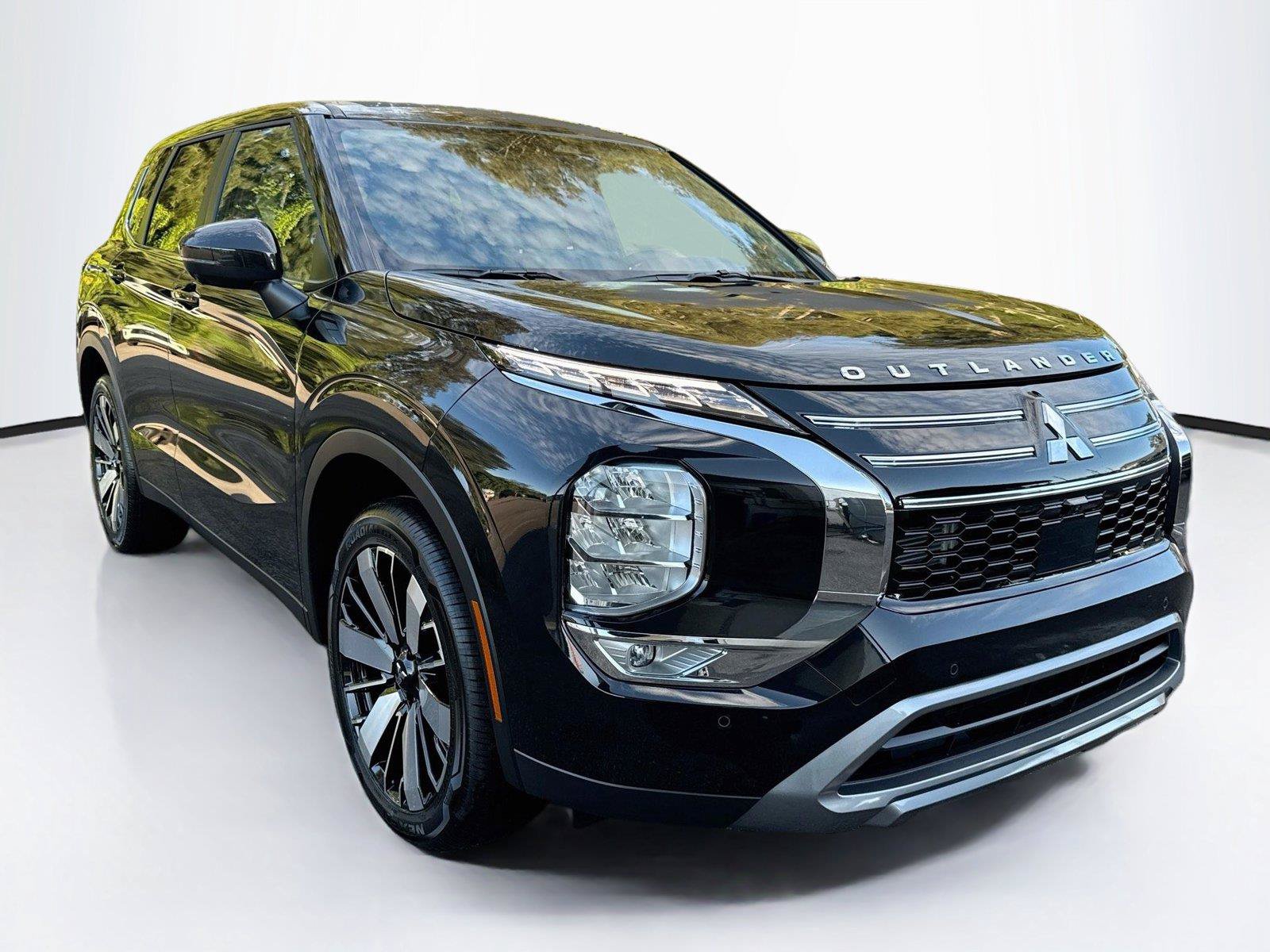 New 2026 Mitsubishi Outlander SE FWD image 7