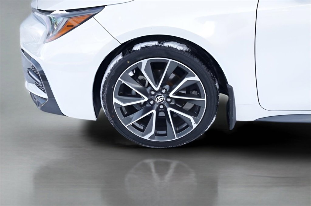 Certified 2022 Toyota Corolla SE w/ Carpet Mat Package (TMS) image 3