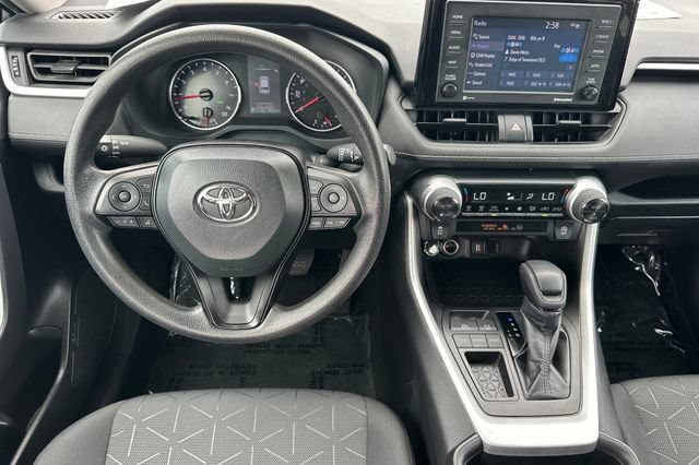 Used 2022 Toyota RAV4 XLE w/ Convenience Package FWD image 18
