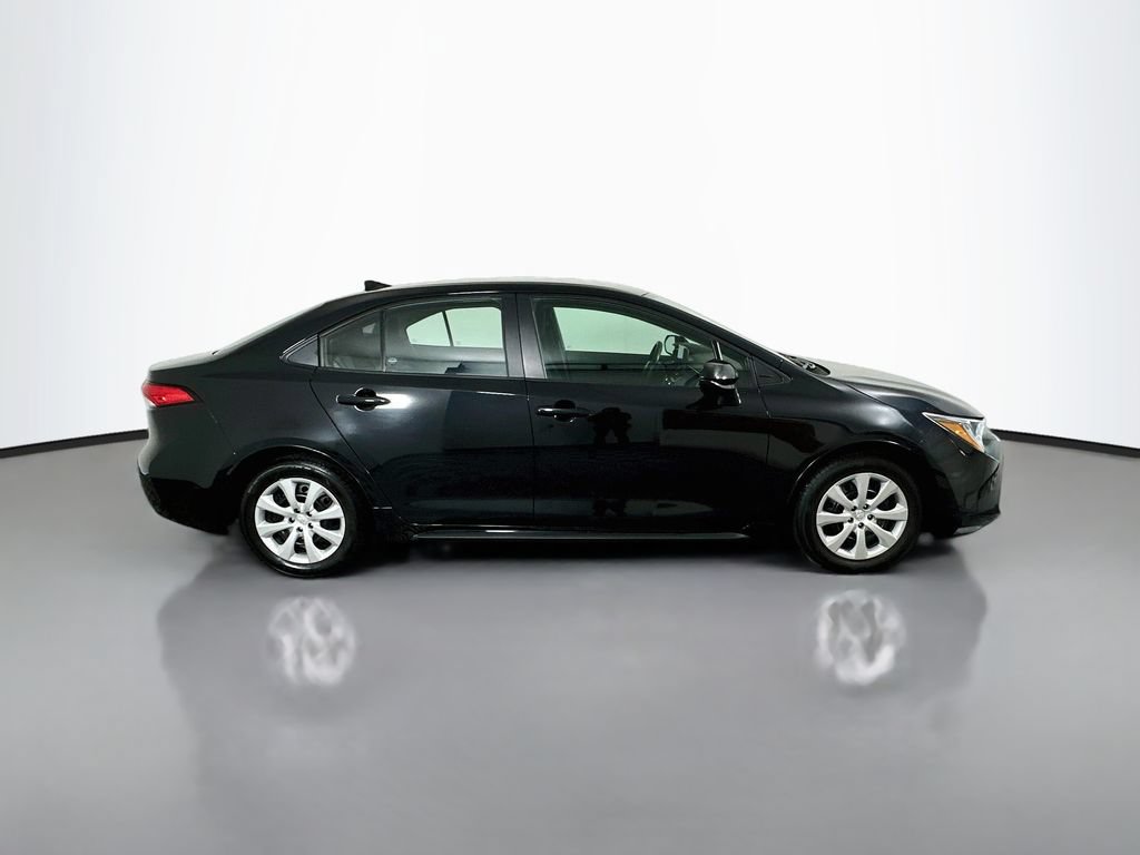 Certified 2024 Toyota Corolla LE FWD image 4
