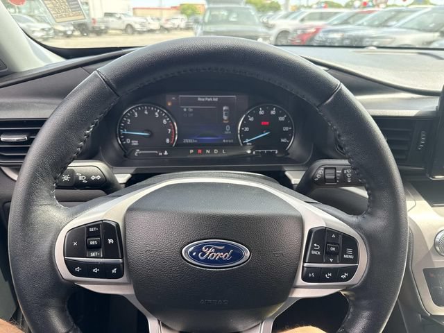 Used 2022 Ford Explorer XLT AWD/4WD image 35