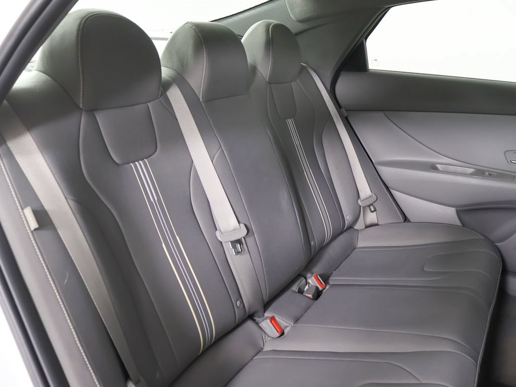 Certified 2025 Hyundai Elantra Sport FWD image 26