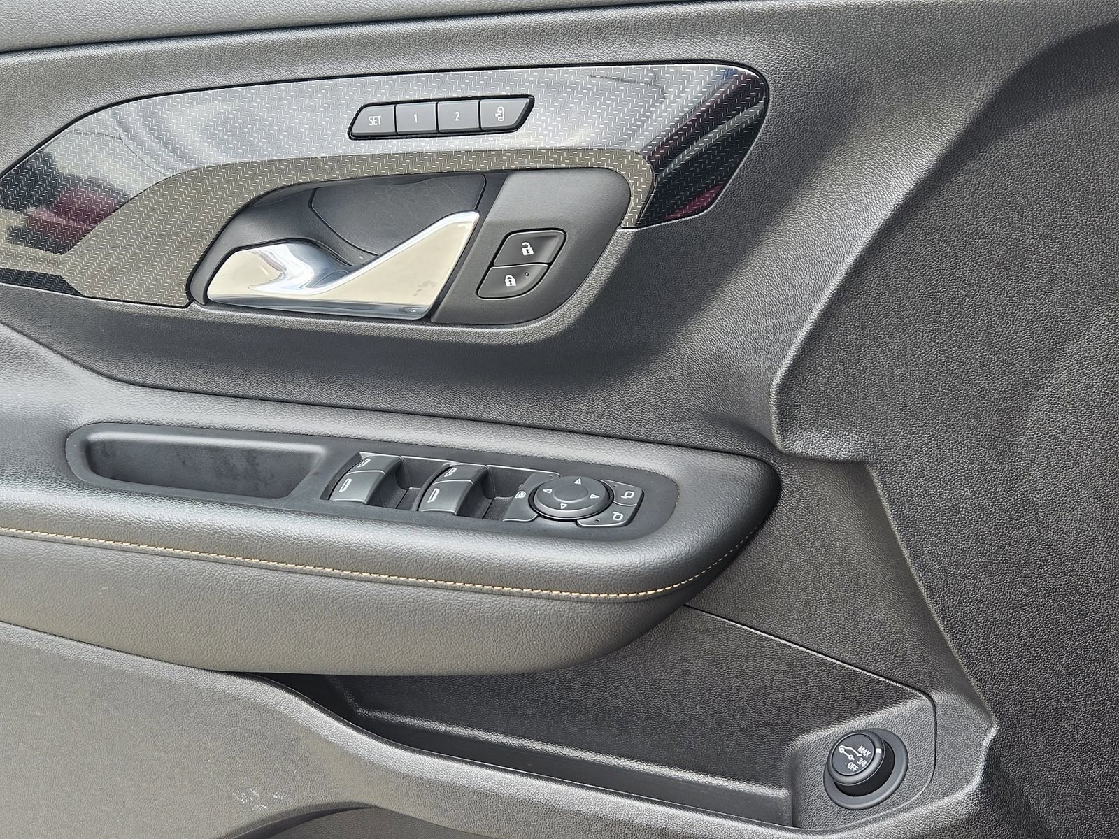 Certified 2023 GMC Terrain AT4 image 31