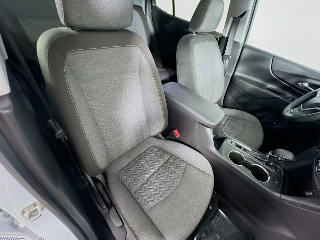 Used 2023 Chevrolet Equinox LT w/ Driver Convenience Package AWD/4WD image 28