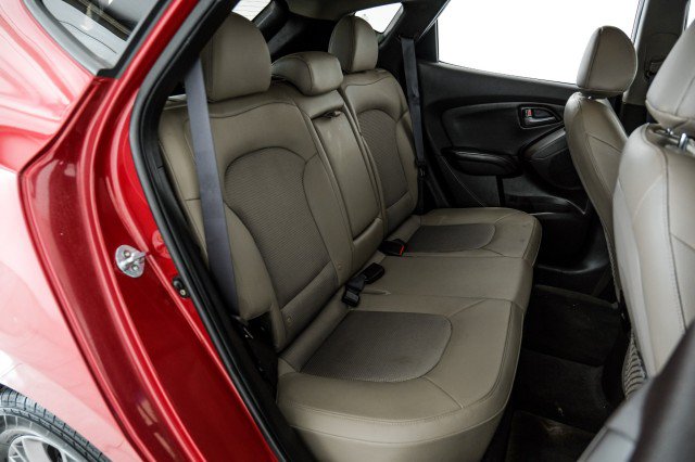 Used 2015 Hyundai Tucson SE AWD/4WD image 30