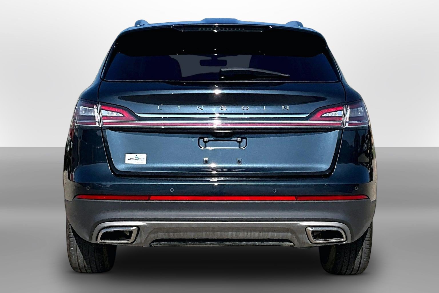 Used 2023 Lincoln Nautilus Reserve w/ Equipment Group 201A AWD/4WD image 4