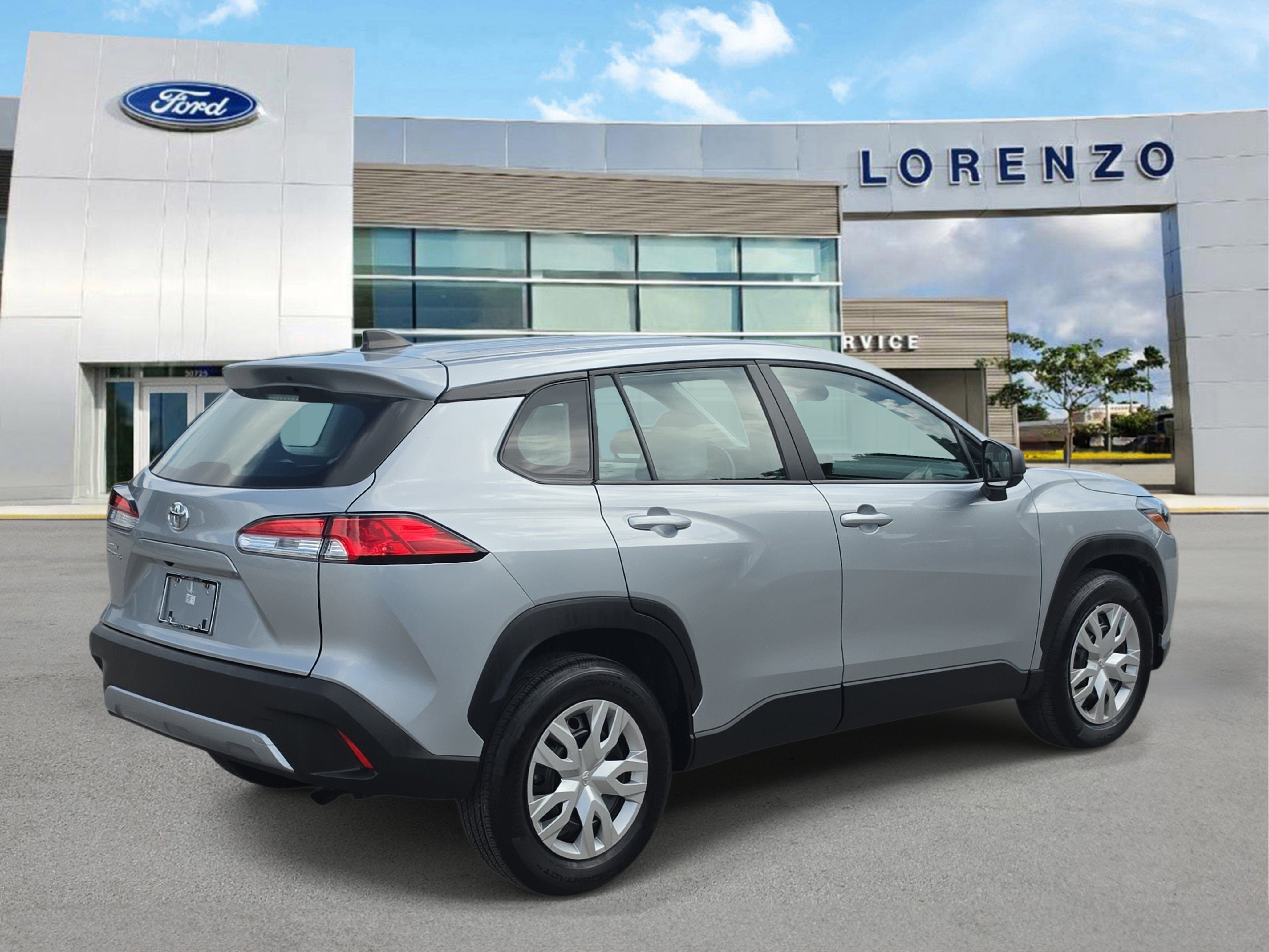 Used 2025 Toyota Corolla Cross L FWD image 4