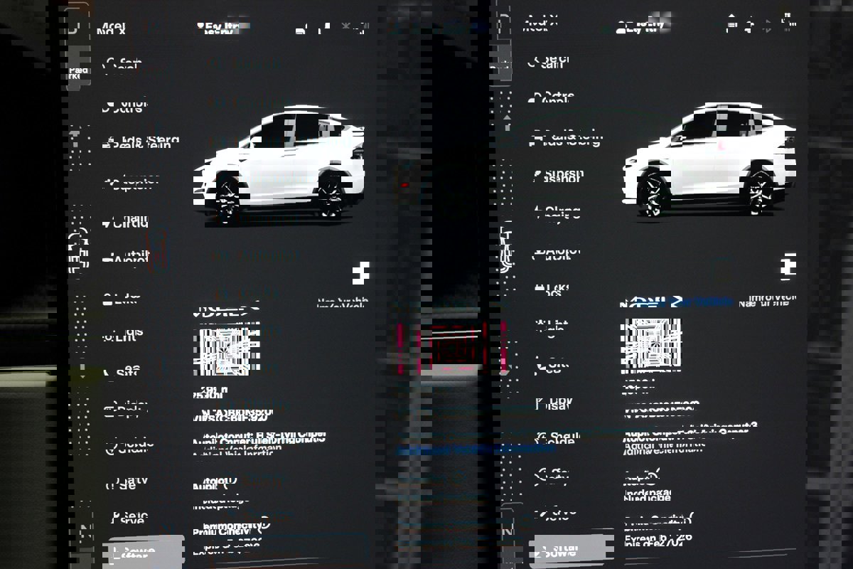 Used 2022 Tesla Model X Plaid image 43