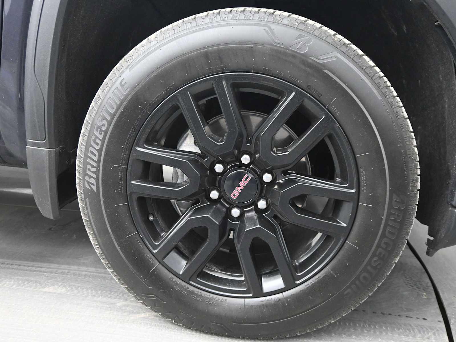 Used 2024 GMC Sierra 1500 Elevation image 9