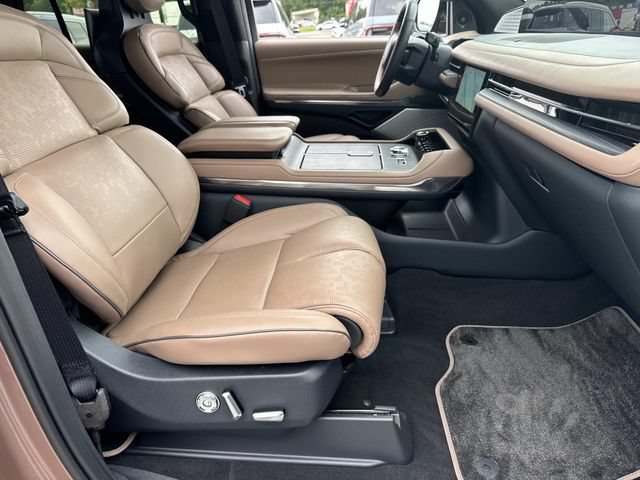 Certified 2026 Lincoln Navigator L Black Label AWD/4WD image 9