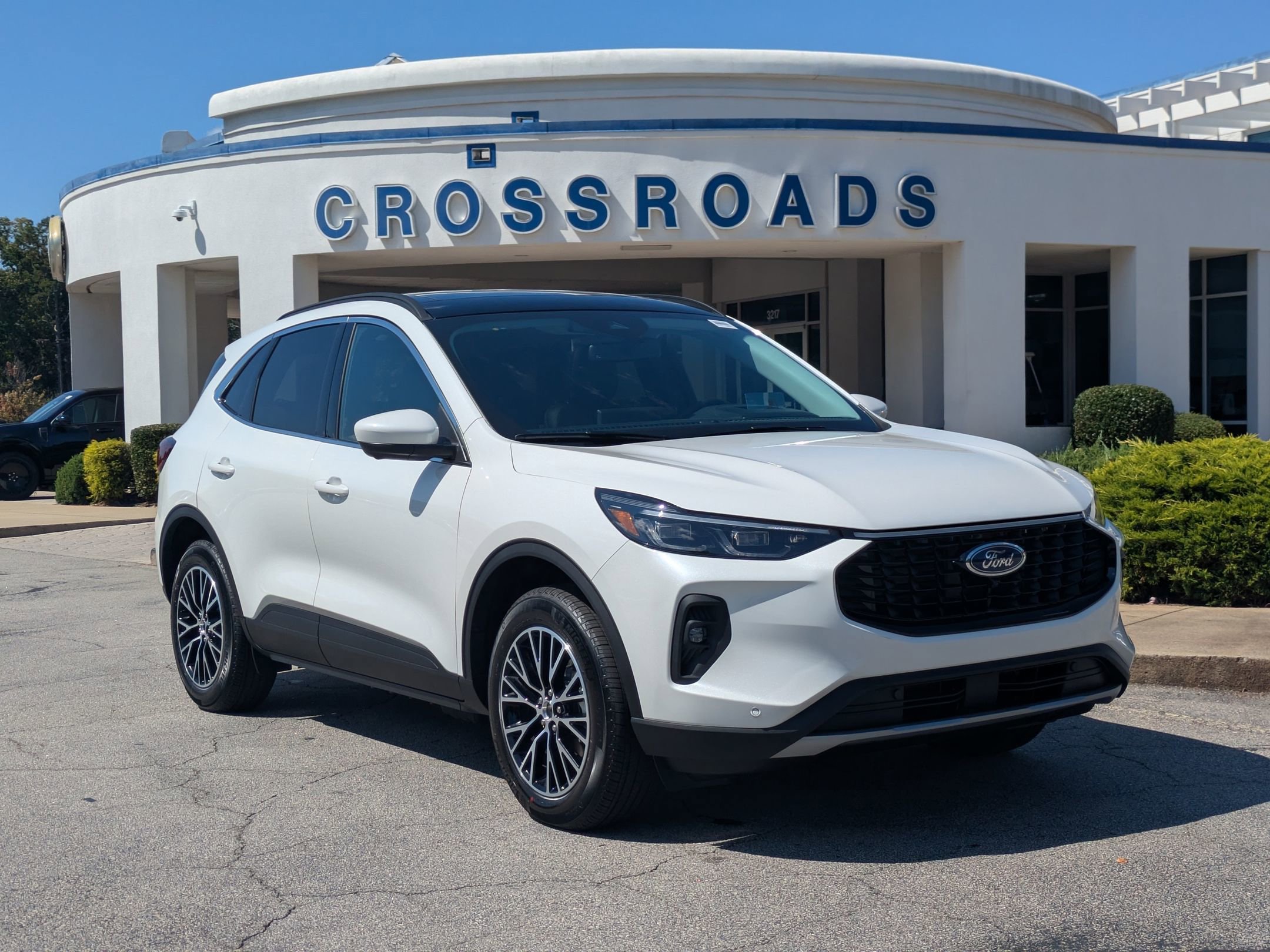 New 2025 Ford Escape SE w/ PHEV Premium Package image 1