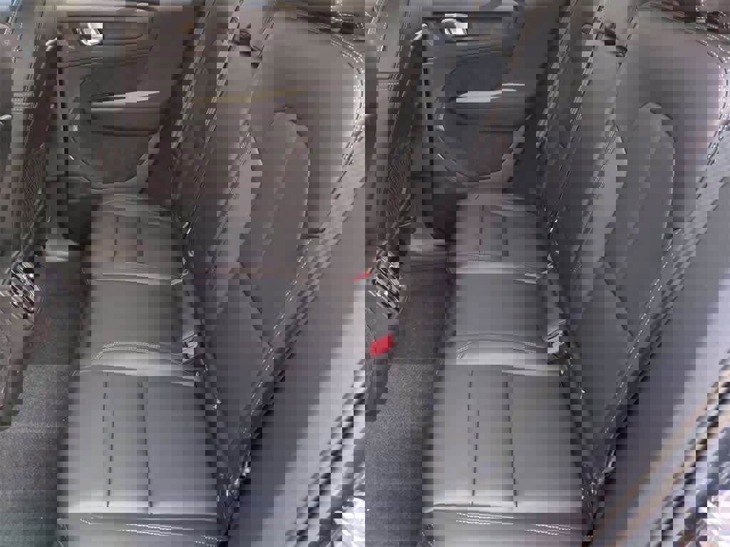 New 2026 Volvo XC40 B5 Core w/ Protection Package Premier image 18