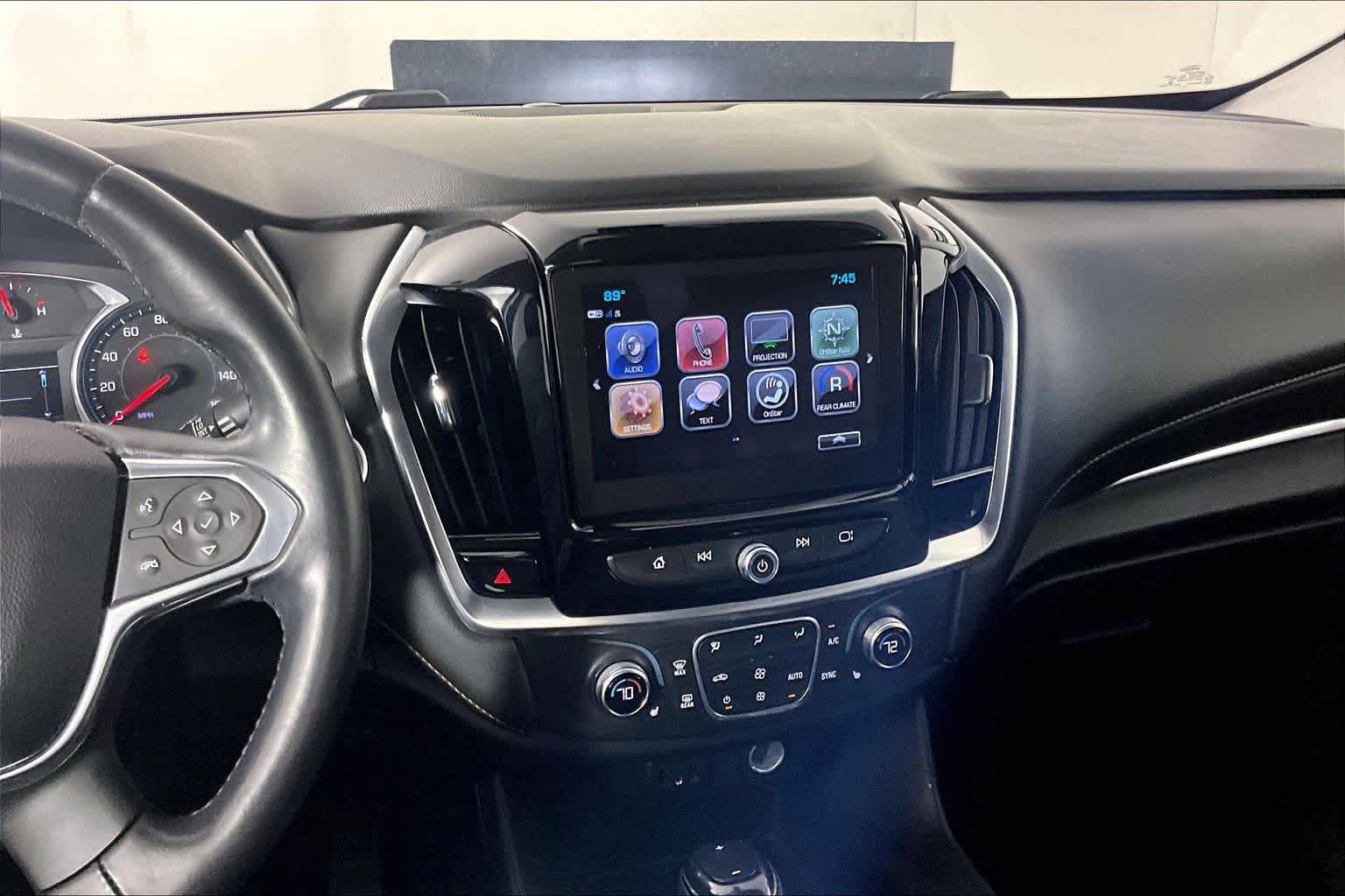 Used 2018 Chevrolet Traverse LT FWD image 7