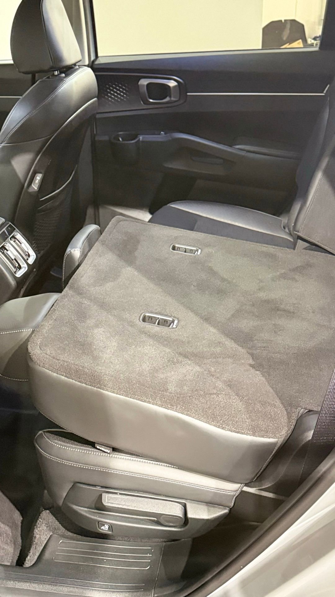 Used 2024 Kia Sorento S w/ Panoramic Sunroof Package image 61