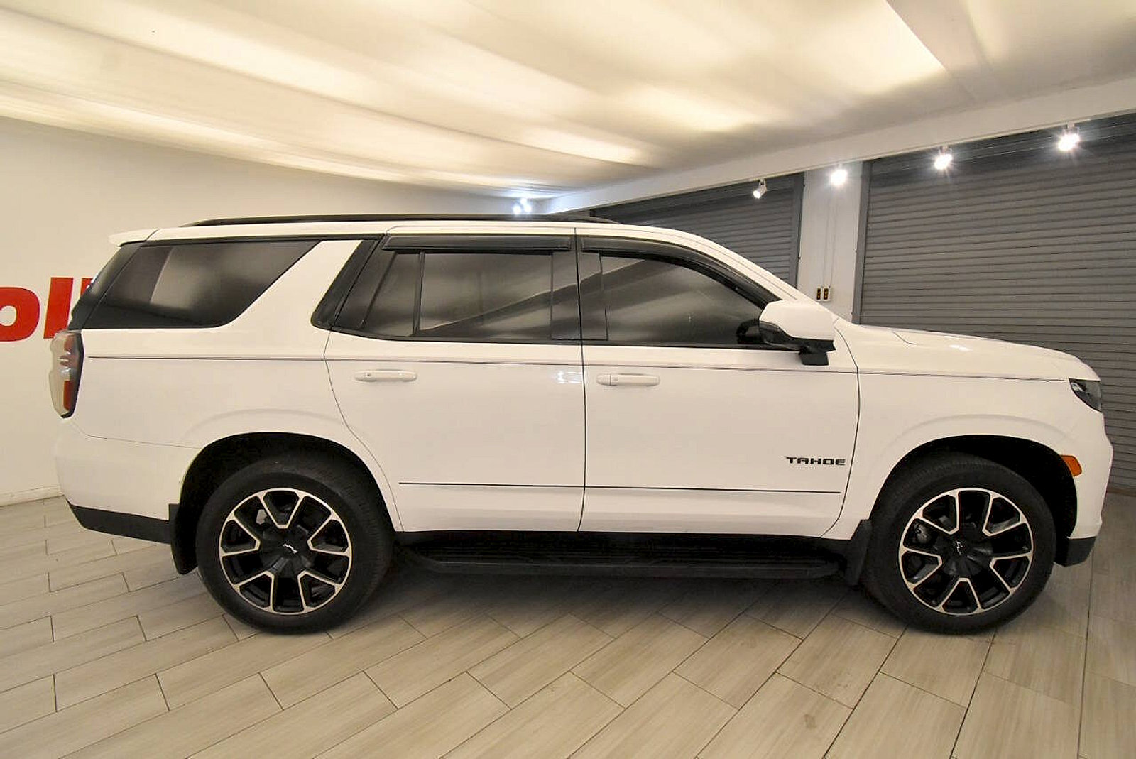 Used 2022 Chevrolet Tahoe RST w/ Luxury Package AWD/4WD image 6