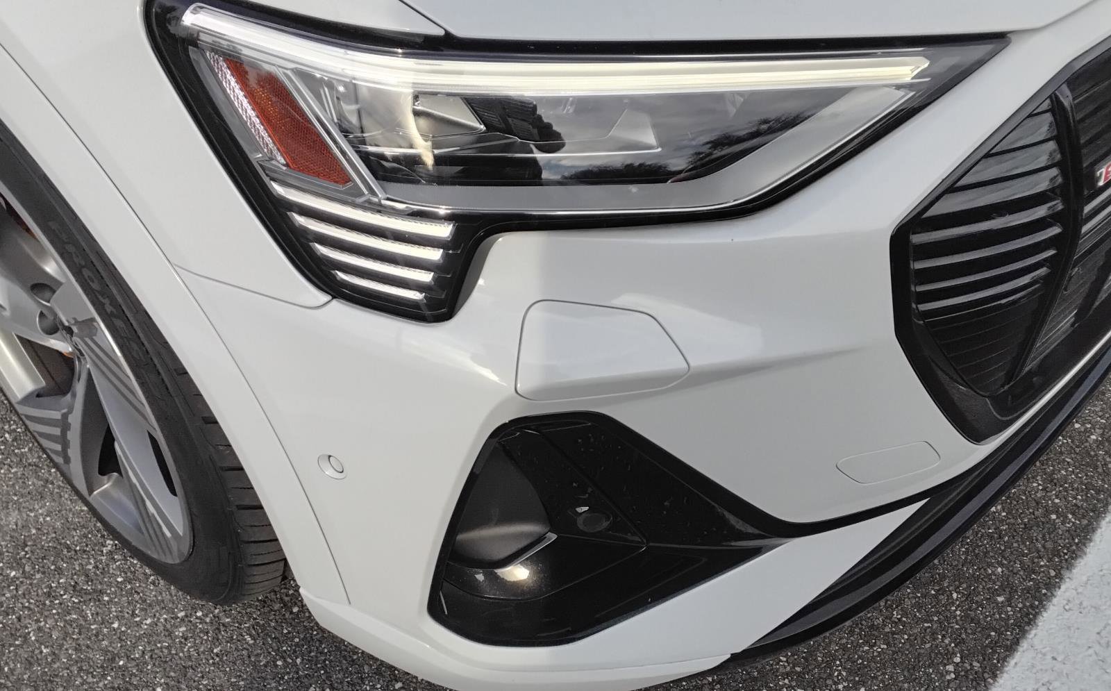 Used 2023 Audi e-tron Prestige w/ Prestige Package image 8