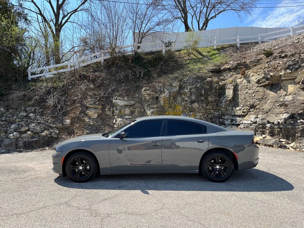 Used 2023 Dodge Charger SXT image 3
