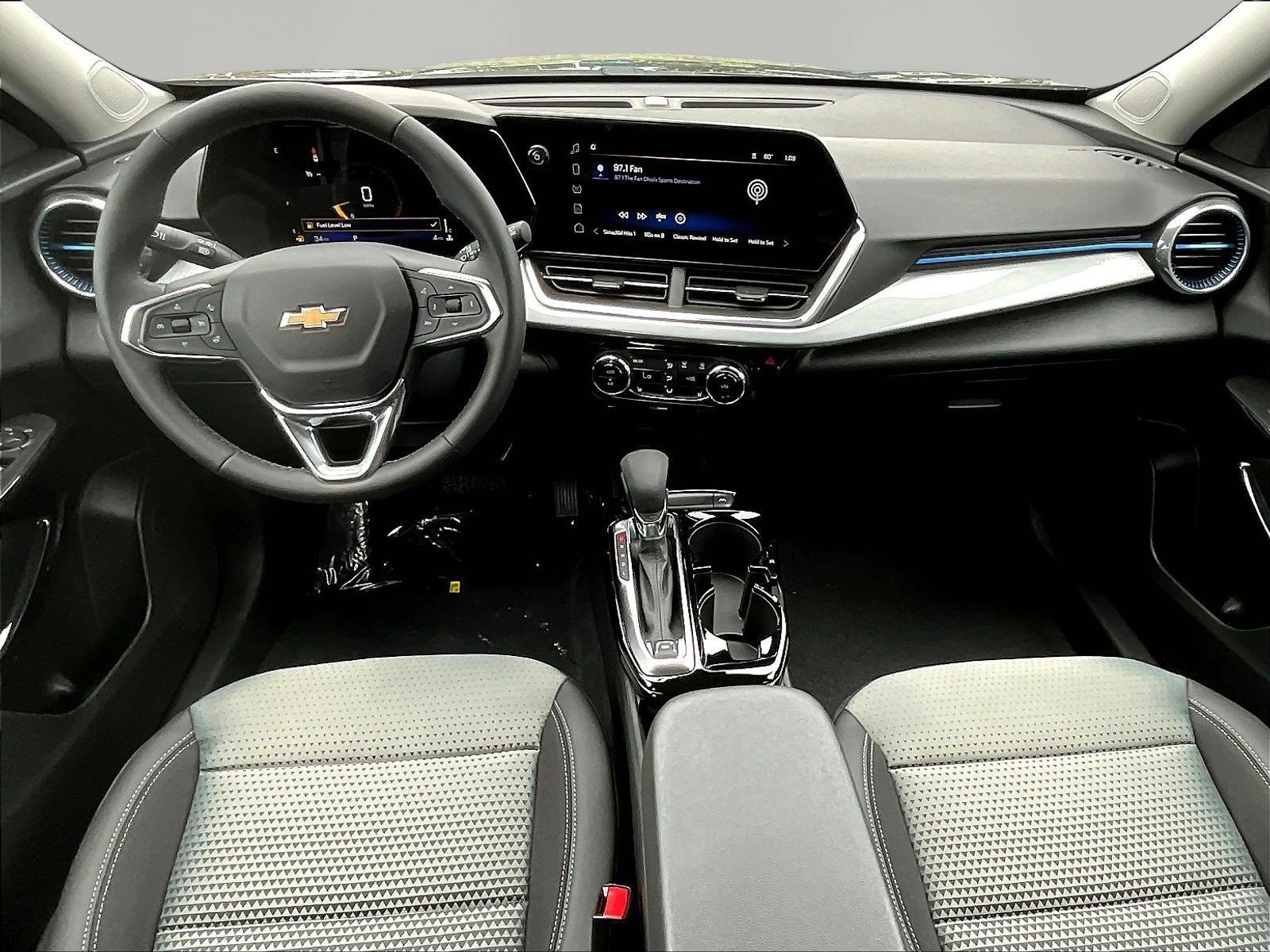 New 2026 Chevrolet Trax LT w/ LT Convenience Package FWD image 10