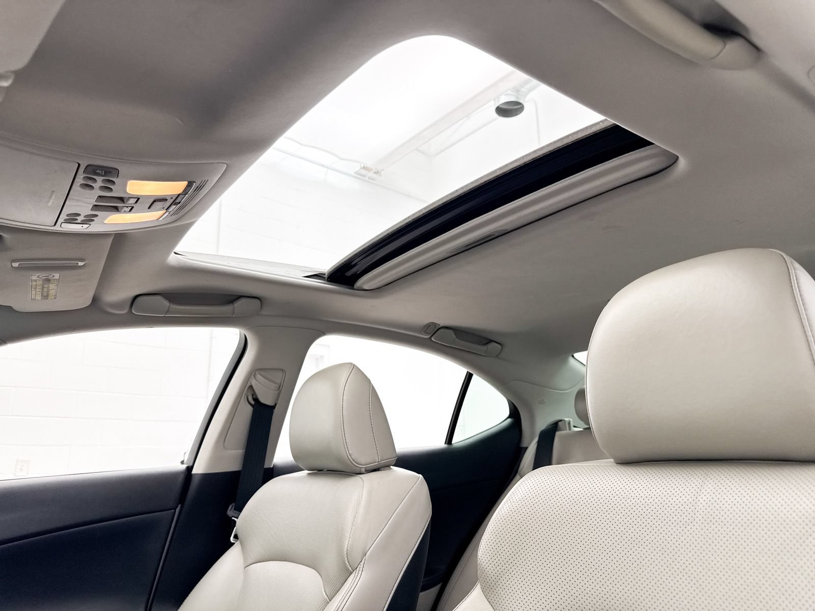 Used 2012 Lexus IS 250 w/ Premium Pkg Value Edition RWD image 6