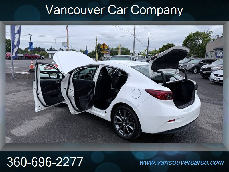 Used 2018 MAZDA MAZDA3 Touring FWD image 30