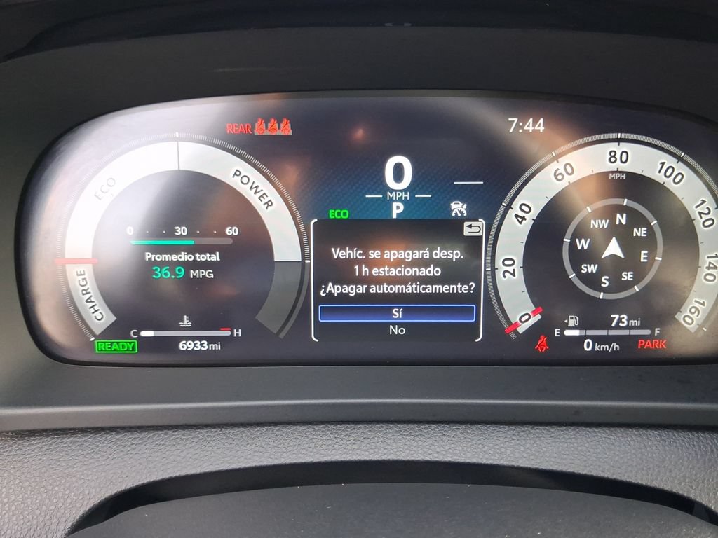 Used 2025 Toyota Crown Signia AWD/4WD image 18