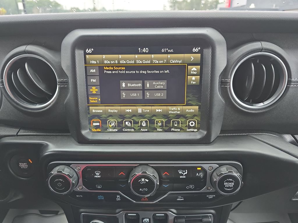 Used 2023 Jeep Wrangler Unlimited Sahara image 26