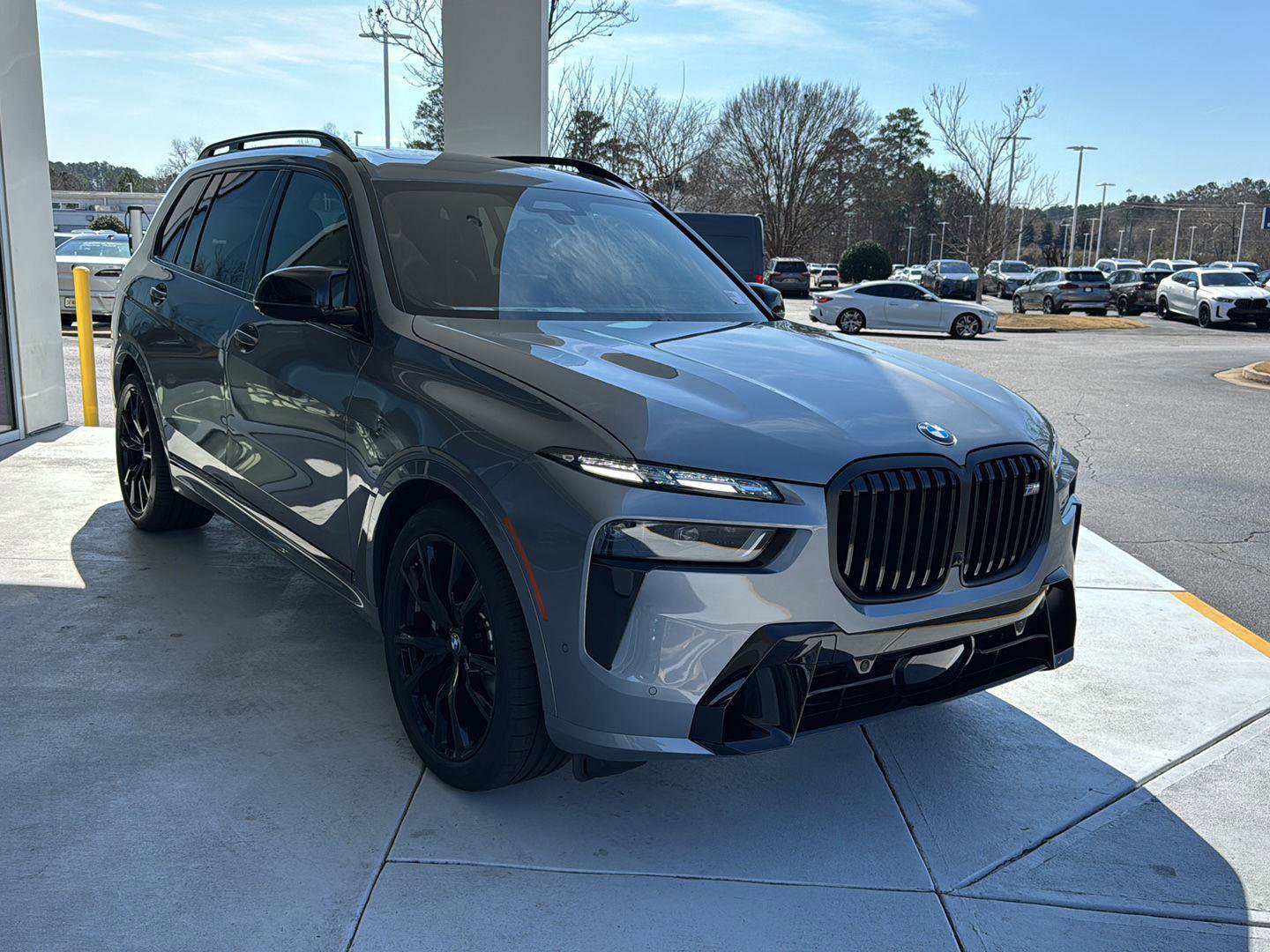 New 2026 BMW X7 M60i image 7