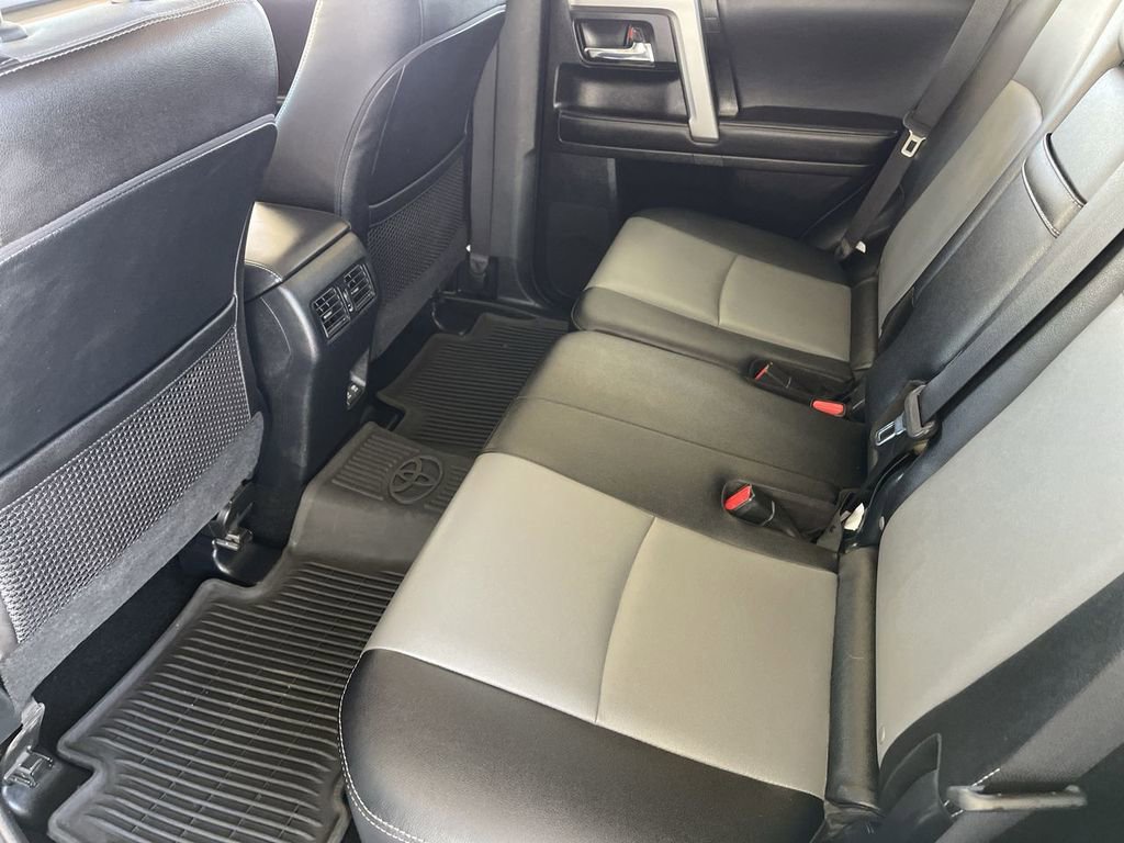 Used 2022 Toyota 4Runner SR5 Premium w/ Moonroof Package AWD/4WD image 25