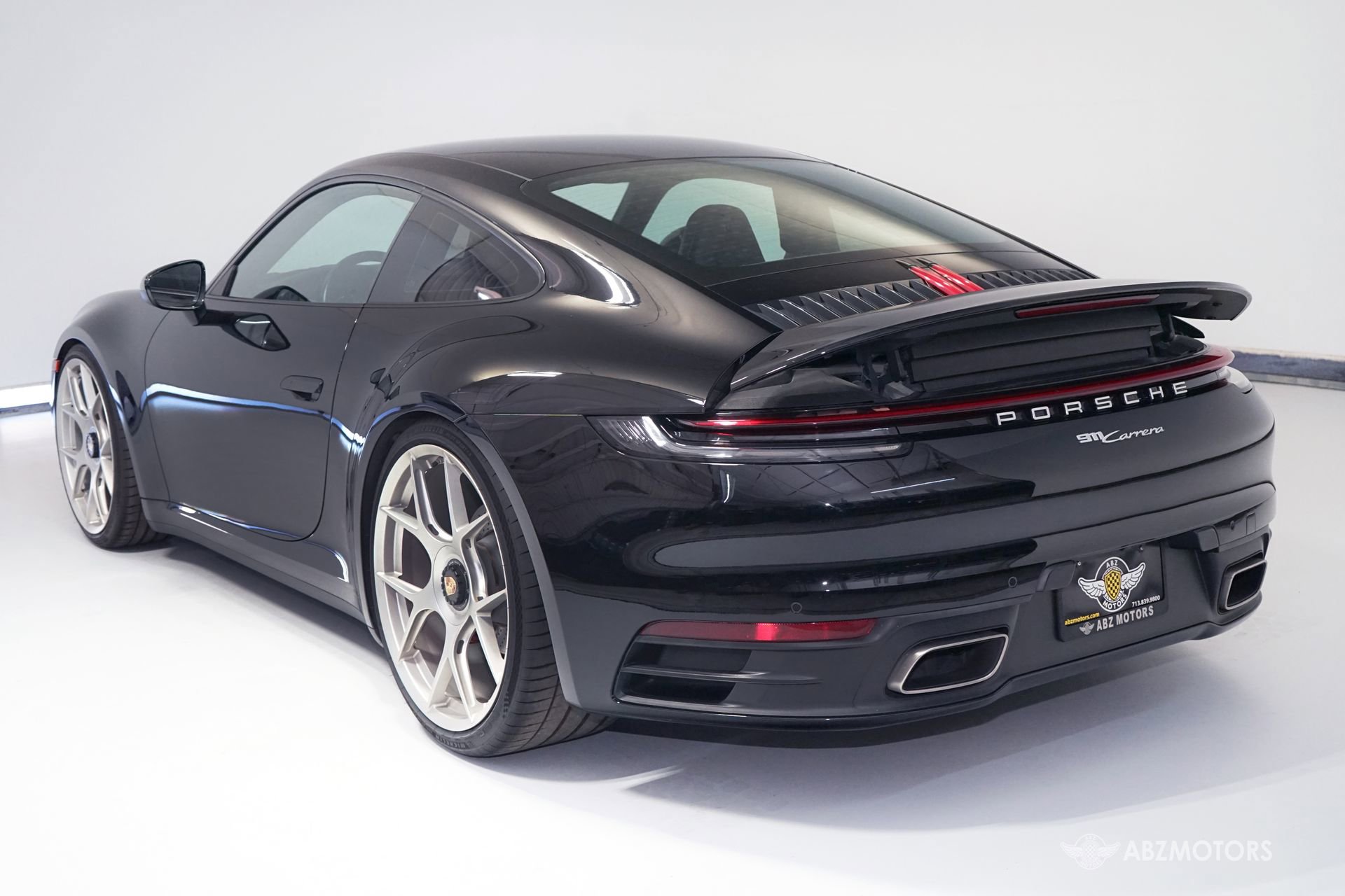 Used 2022 Porsche 911 Carrera image 7