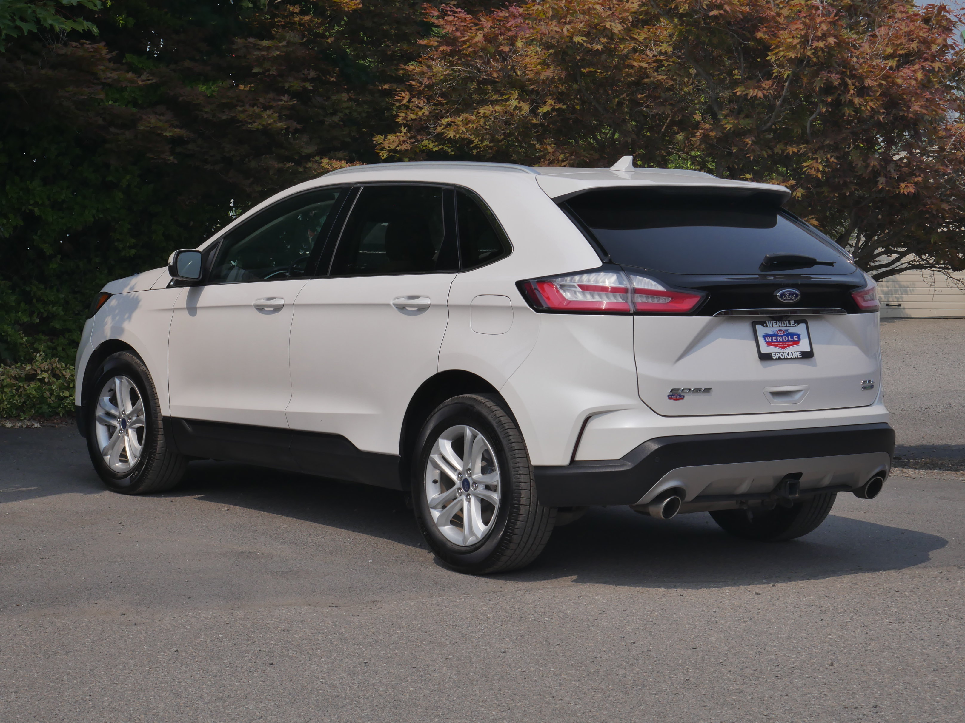 Used 2019 Ford Edge SEL w/ Equipment Group 201A AWD/4WD image 17