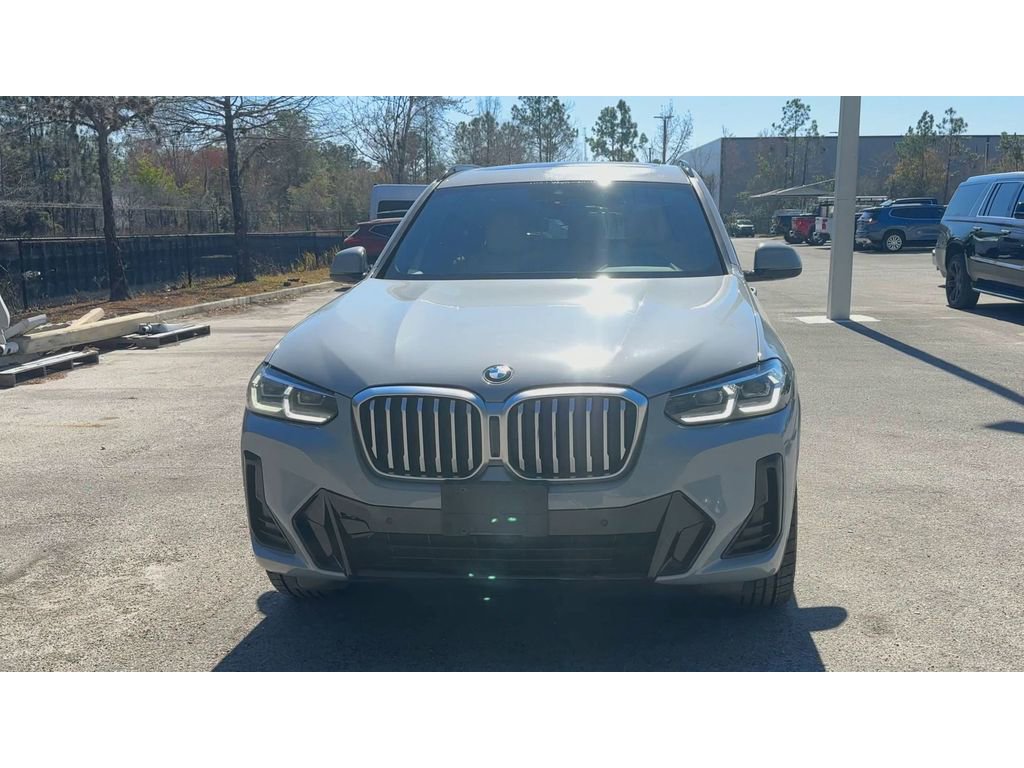 Used 2022 BMW X3 xDrive30i w/ M Sport Package image 3