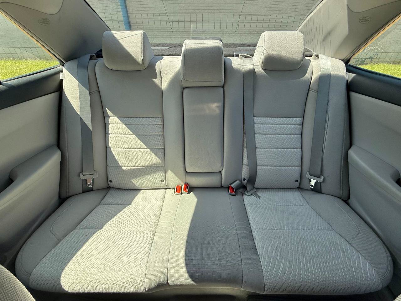 Used 2017 Toyota Camry LE FWD image 12