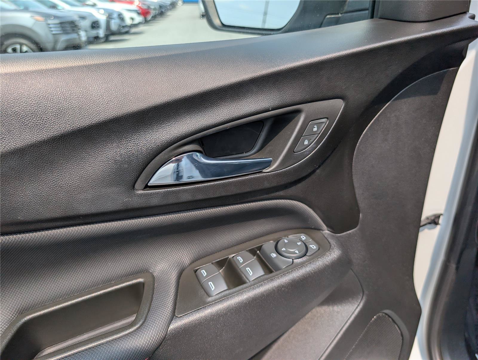 Used 2023 Chevrolet Equinox RS AWD/4WD image 20