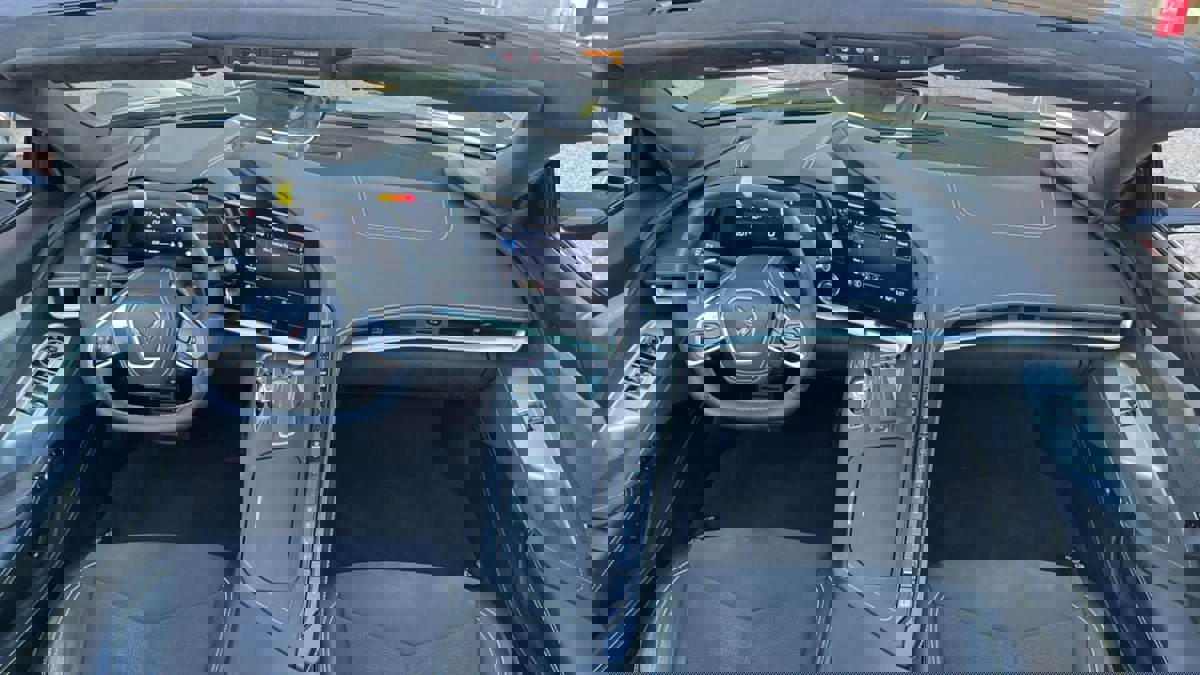 Used 2022 Chevrolet Corvette Stingray Premium Conv w/ Z51 Performance Package image 38