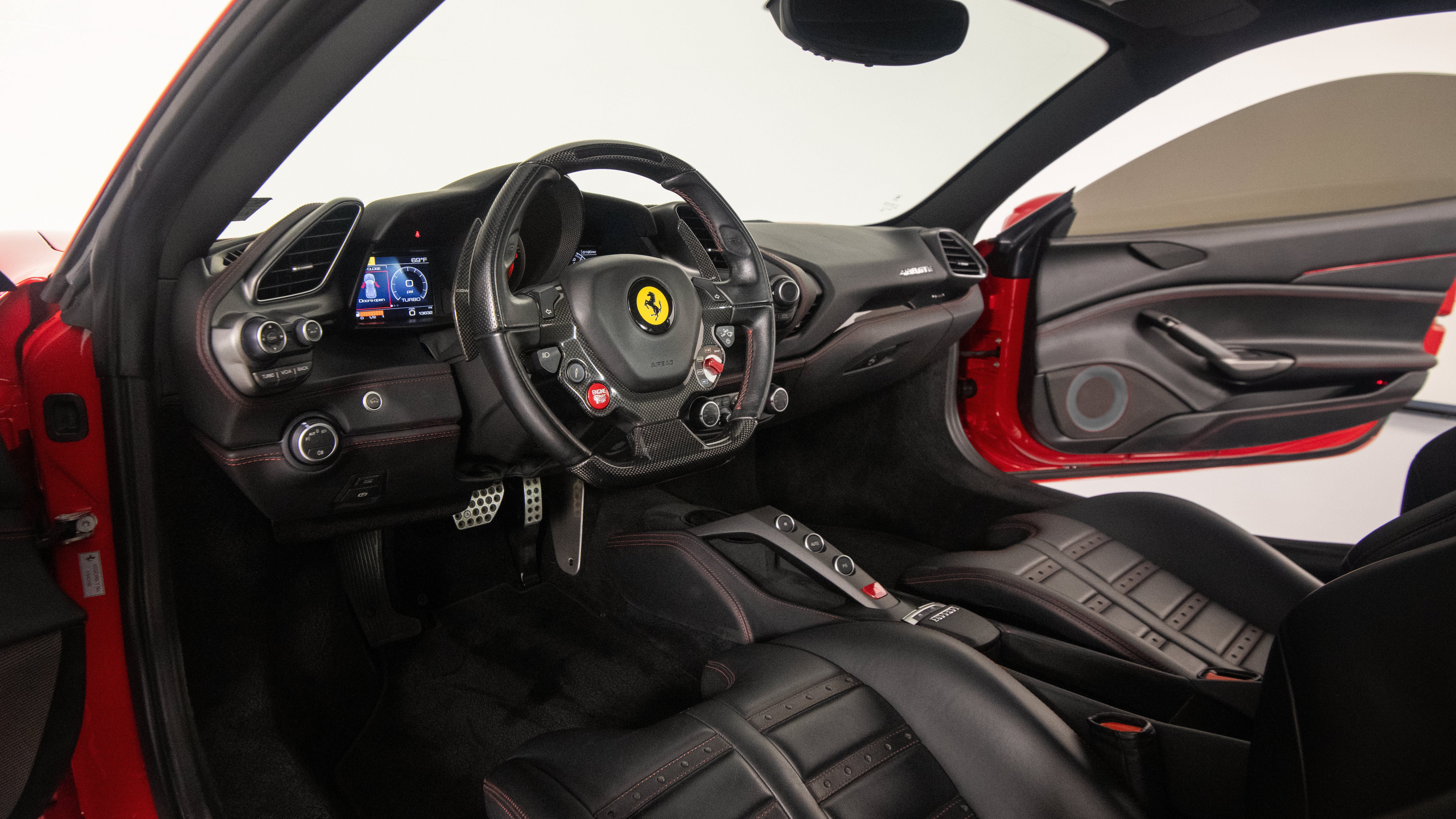 Certified 2018 Ferrari 488 GTB RWD image 26
