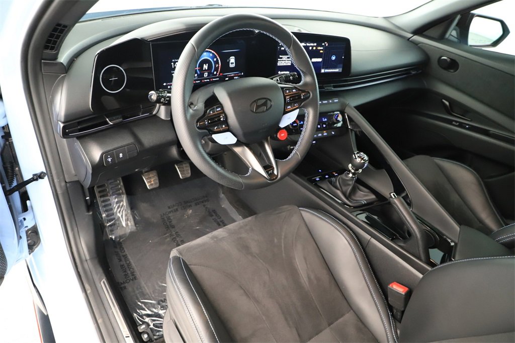 Used 2025 Hyundai Elantra N image 15