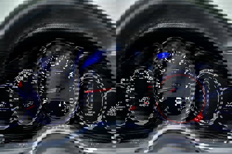 Used 2018 Porsche Panamera 4S image 27