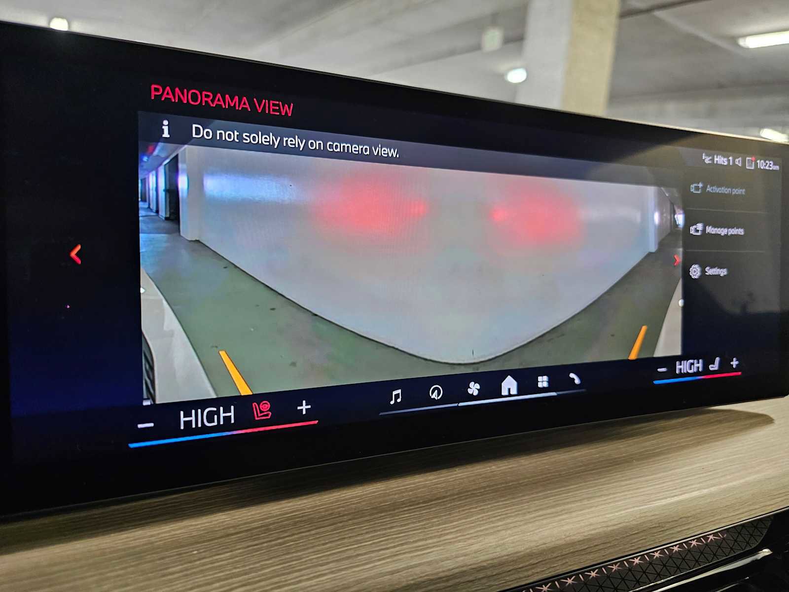 Used 2025 BMW 330i xDrive 330i xDrive w/ Premium Package image 17