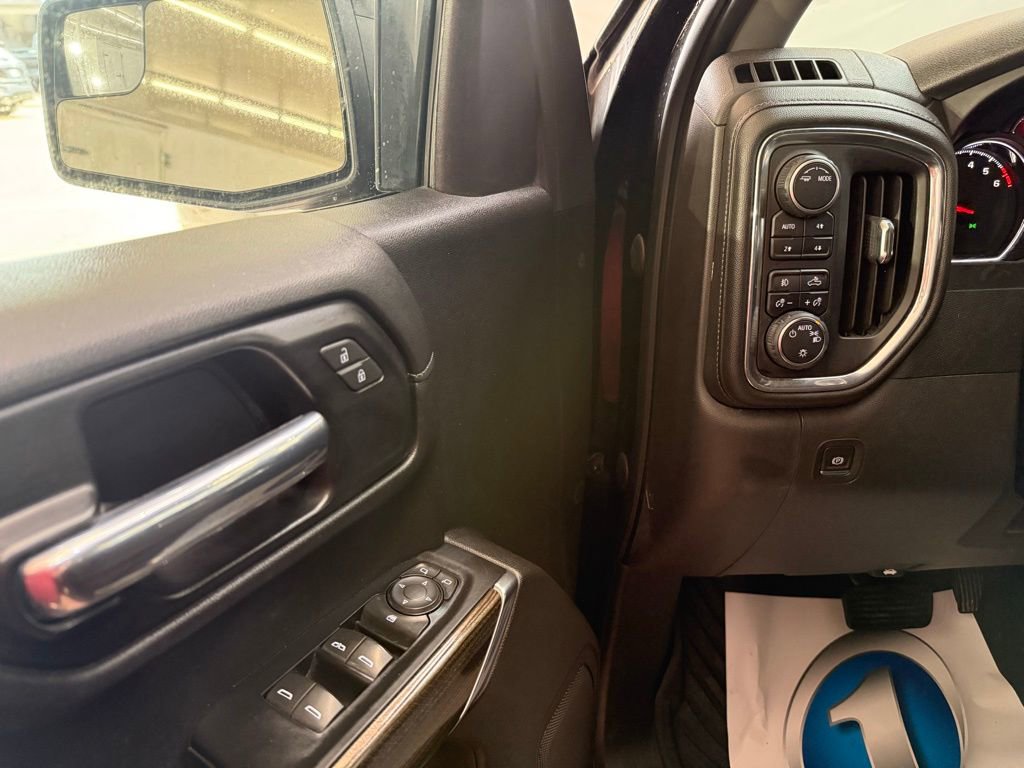 Used 2021 Chevrolet Silverado 1500 RST image 12