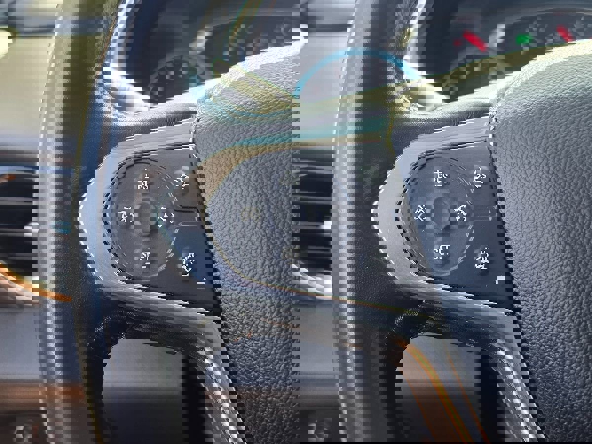 Used 2018 Chevrolet Traverse Premier image 29