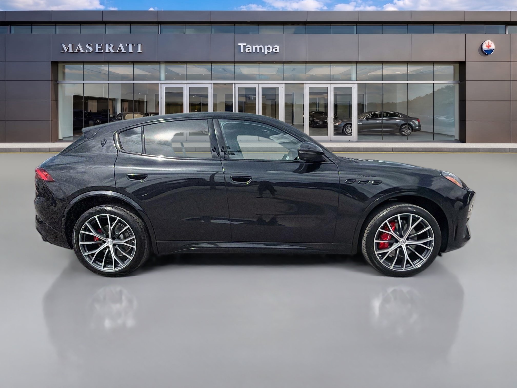 New 2027 Maserati Grecale Modena AWD/4WD image 2