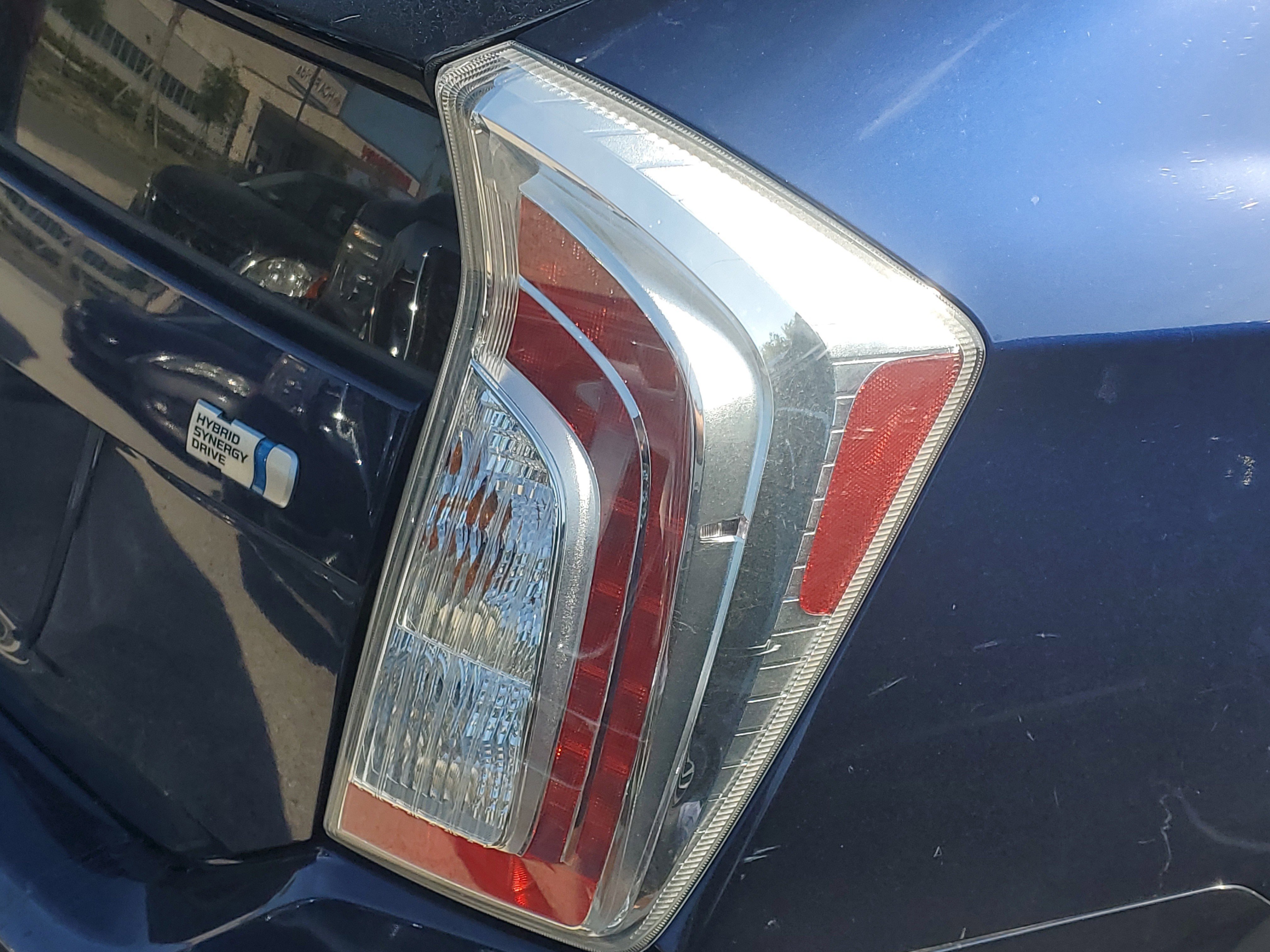 Used 2014 Toyota Prius Four image 9